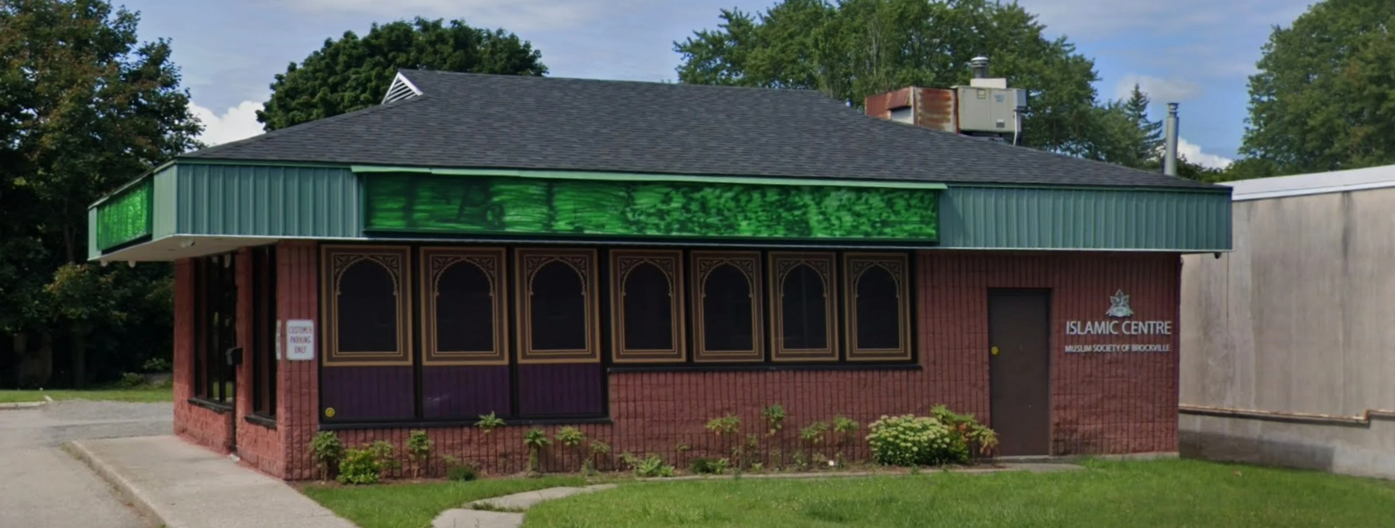 Exterior view of Muslim Society of Brockville Brockville building